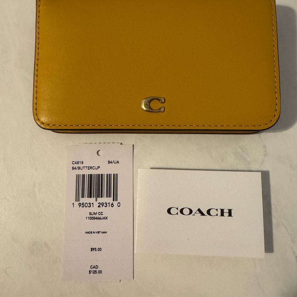 Coach Buttercup Leather Card Holder
